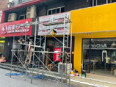 祁阳制作广告招牌如何避免它发黄？